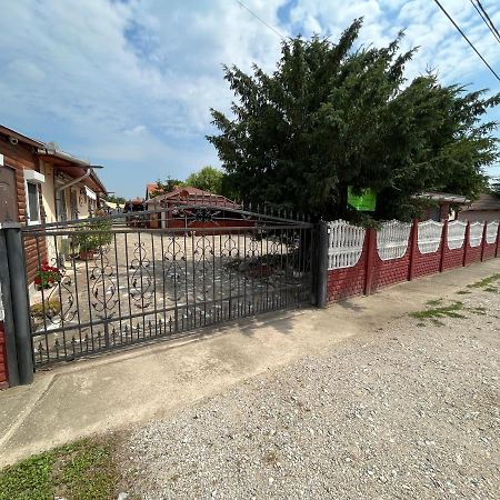 Tiszavirág apartman Tiszakeszi Exterior foto
